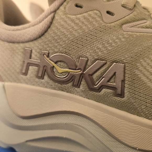 NEW IN BOX Hoka "Arahi 8" Women's Size 9 - Picture 7 of 12
